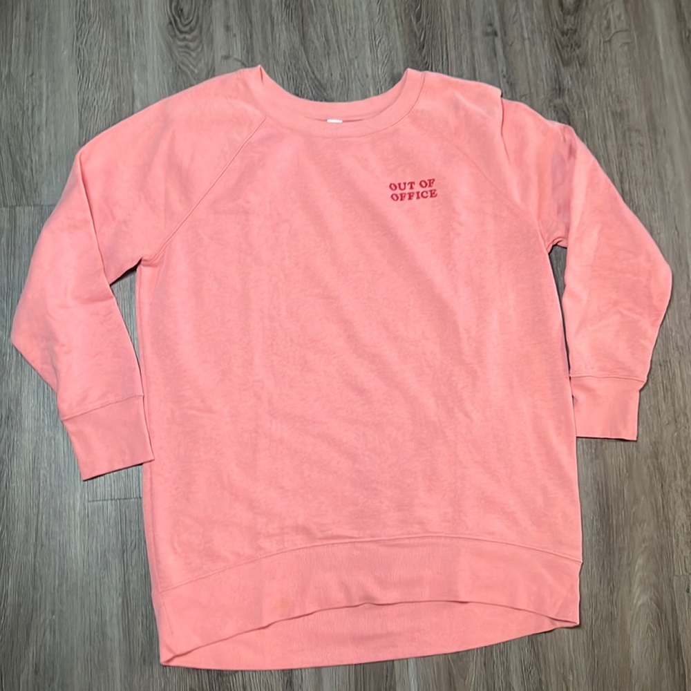 Old Navy Crew Neck Sweatshirt “out of office” Size M